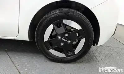 Kia Ray 2023 0.1 Автомат в Москве № 715927, миниатюра 5