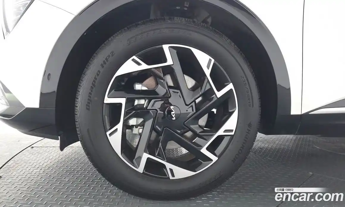 Kia Sportage 2023 1.6 Автомат в Москве № 715932, фото 5