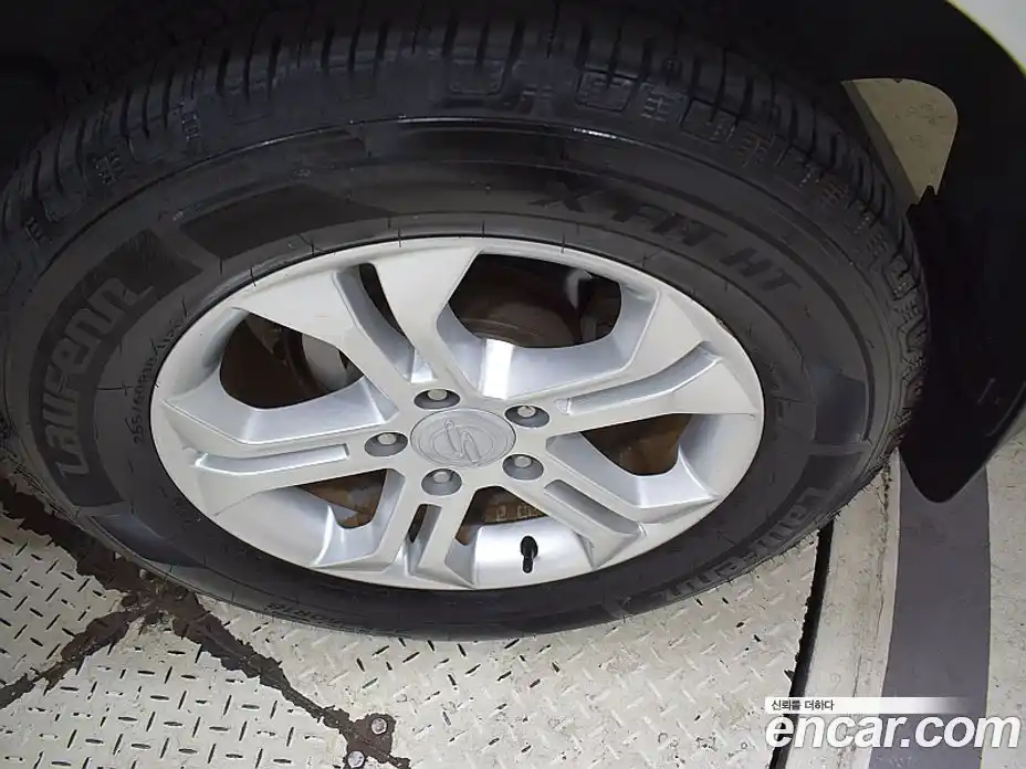 SsangYong Korando 2014 2.0 Автомат в Москве № 715938, фото 9