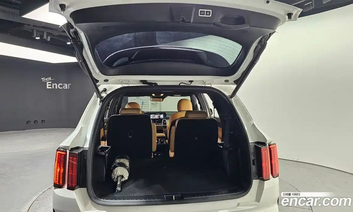 Kia Sorento 2021 1.6 Автомат в Москве № 716077, фото 19