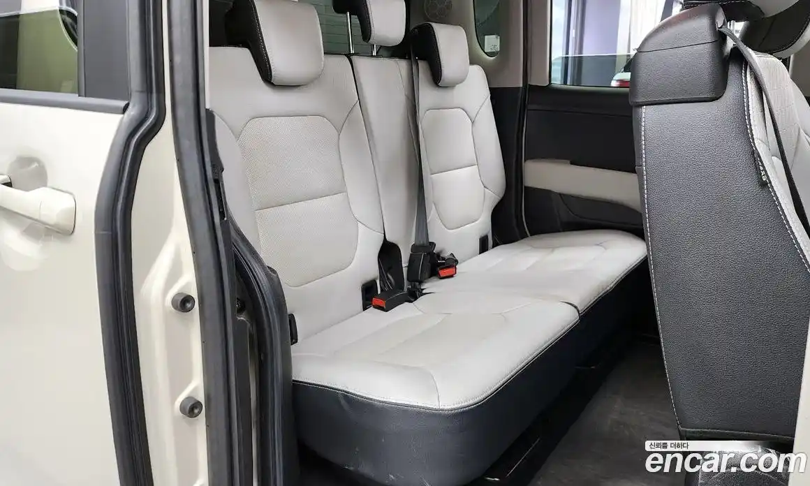 Kia Ray 2023 1.0 Автомат в Москве № 716195, фото 12