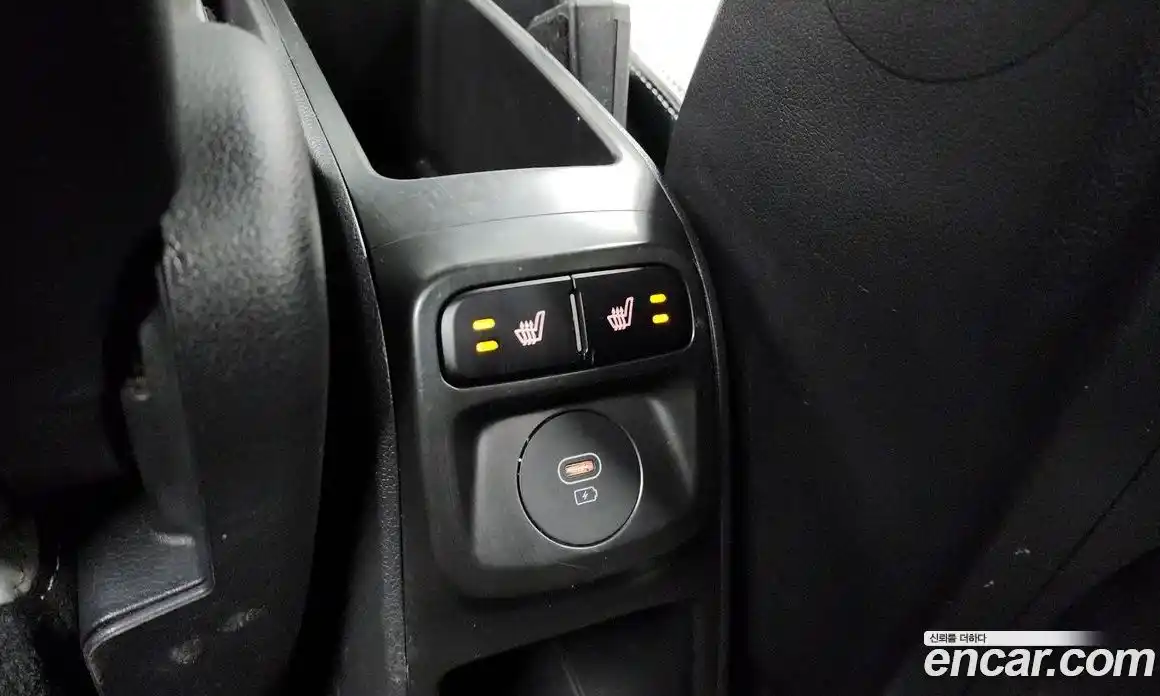 Kia Ray 2023 1.0 Автомат в Москве № 716195, фото 19