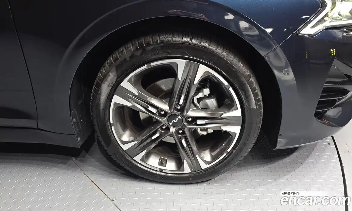 Kia K5 2023 2.0 Автомат в Москве № 716210, фото 5