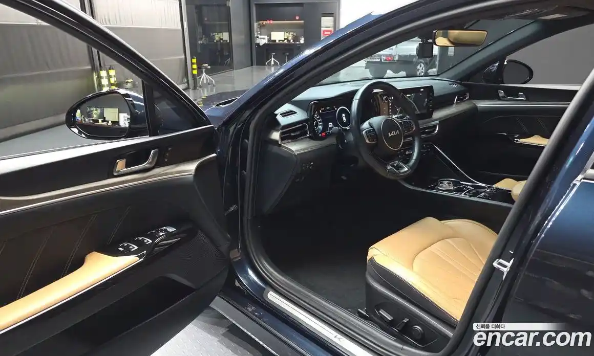 Kia K5 2023 2.0 Автомат в Москве № 716210, фото 10