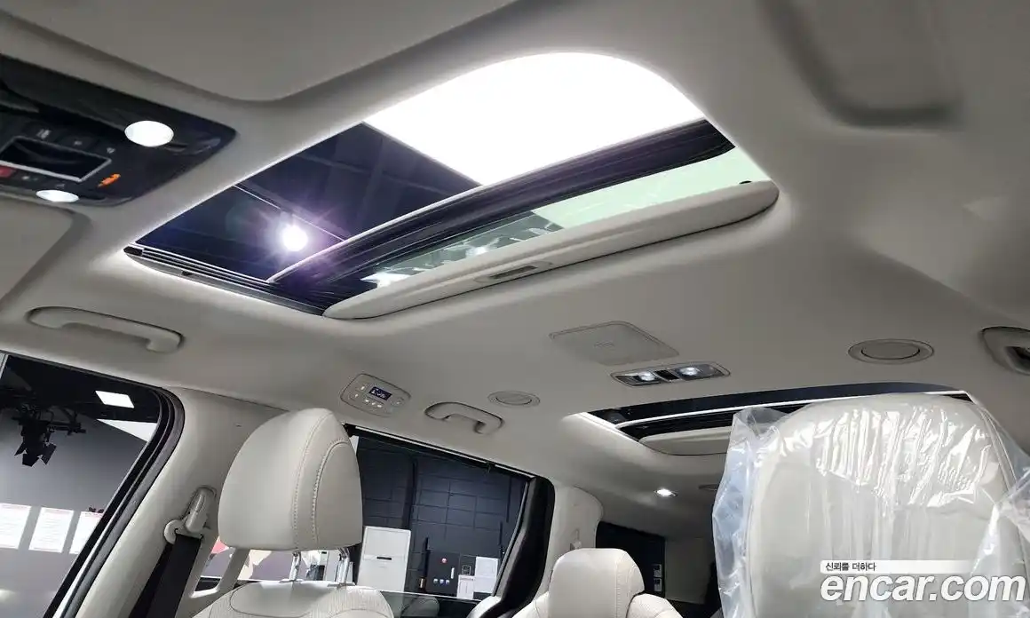 Kia Canival 2022 3.5 Автомат в Москве № 716231, фото 18