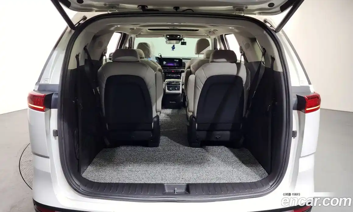 Kia Canival 2022 3.5 Автомат в Москве № 716231, фото 19