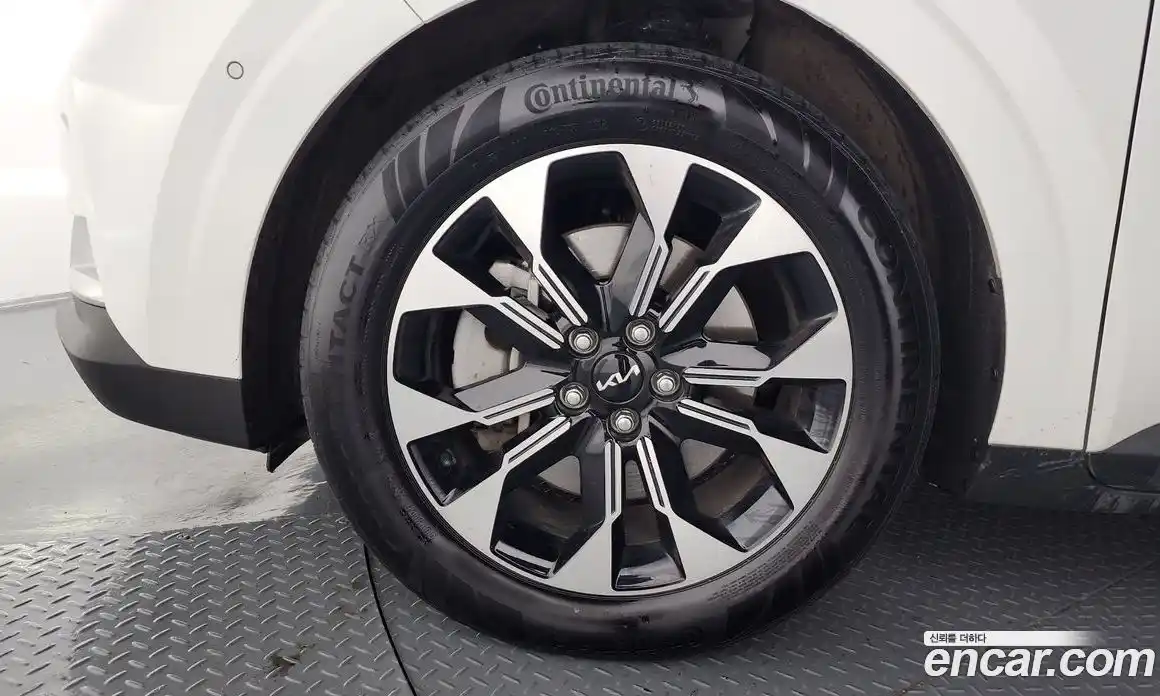 Kia Canival 2022 3.5 Автомат в Москве № 716231, фото 4