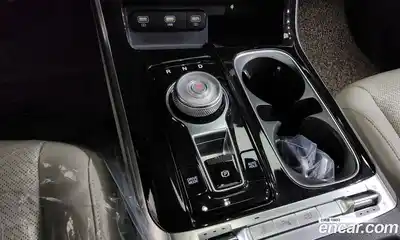 Kia Canival 2022 3.5 Автомат в Москве № 716231, миниатюра 8