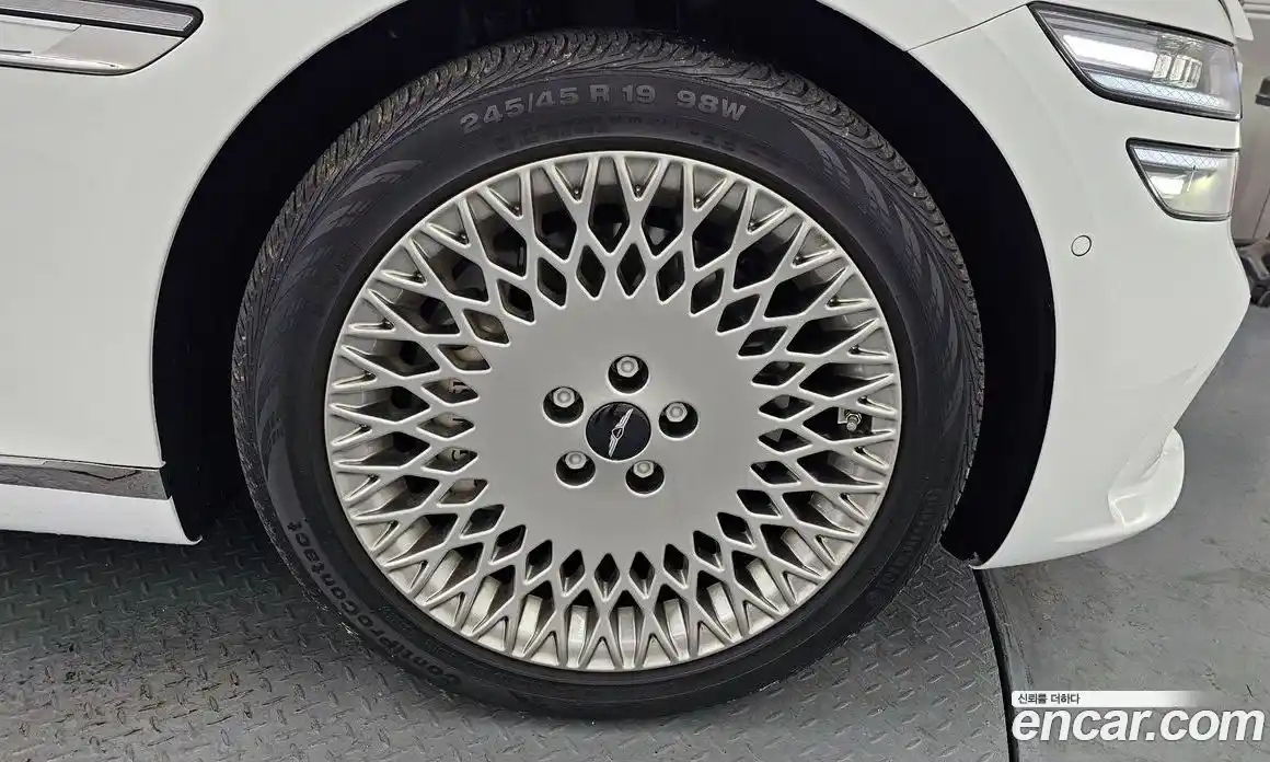 Genesis G80 2024 2.5 Автомат в Москве № 716732, фото 4