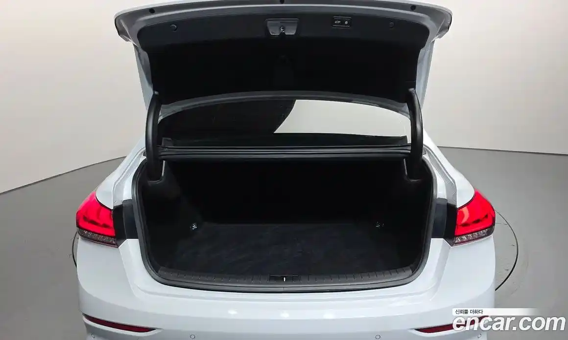 Genesis G80 2018 3.3 Автомат в Москве № 717072, фото 20