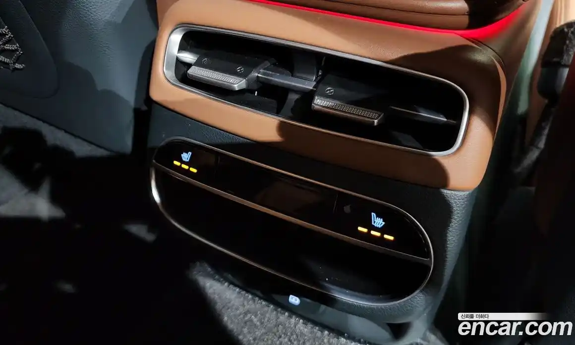 Genesis GV70 2022 2.5 Автомат в Москве № 717111, фото 19