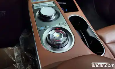 Genesis GV70 2022 2.5 Автомат в Москве № 717111, миниатюра 9