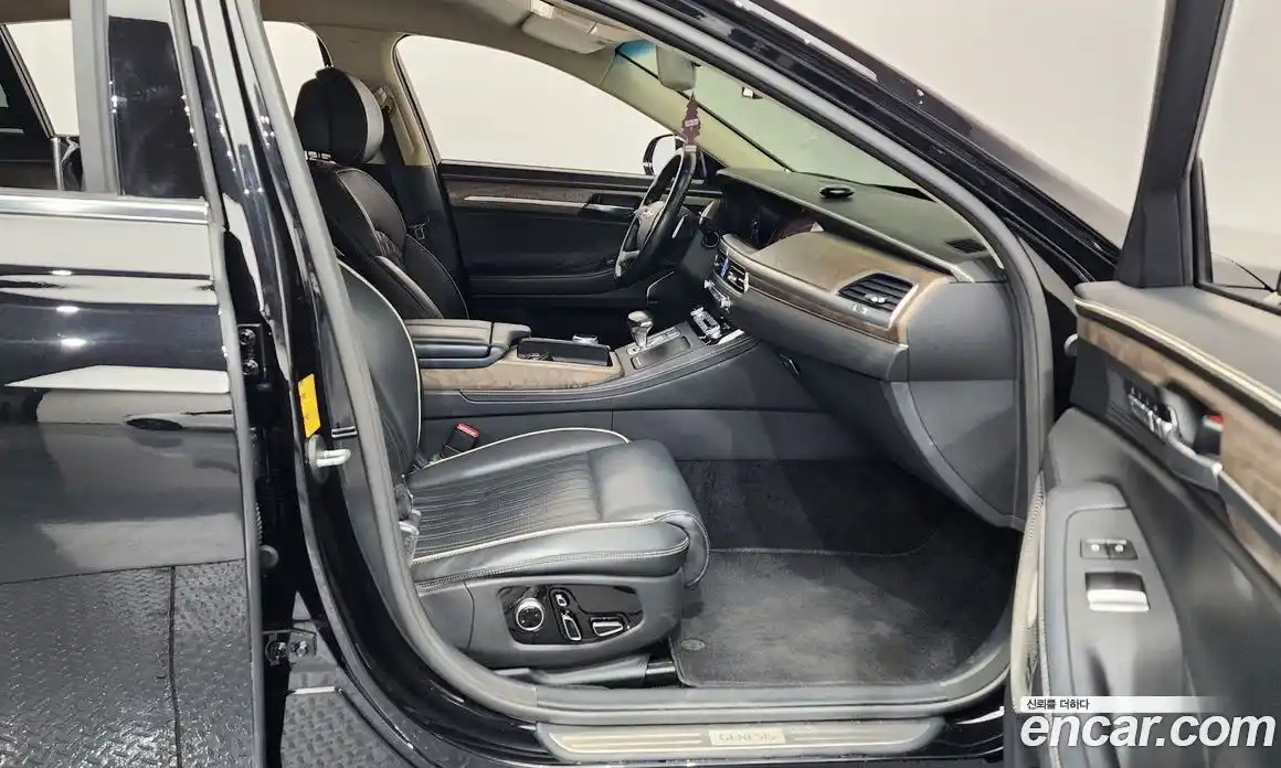 Genesis G90 2021 5.0 Автомат в Москве № 717202, фото 11