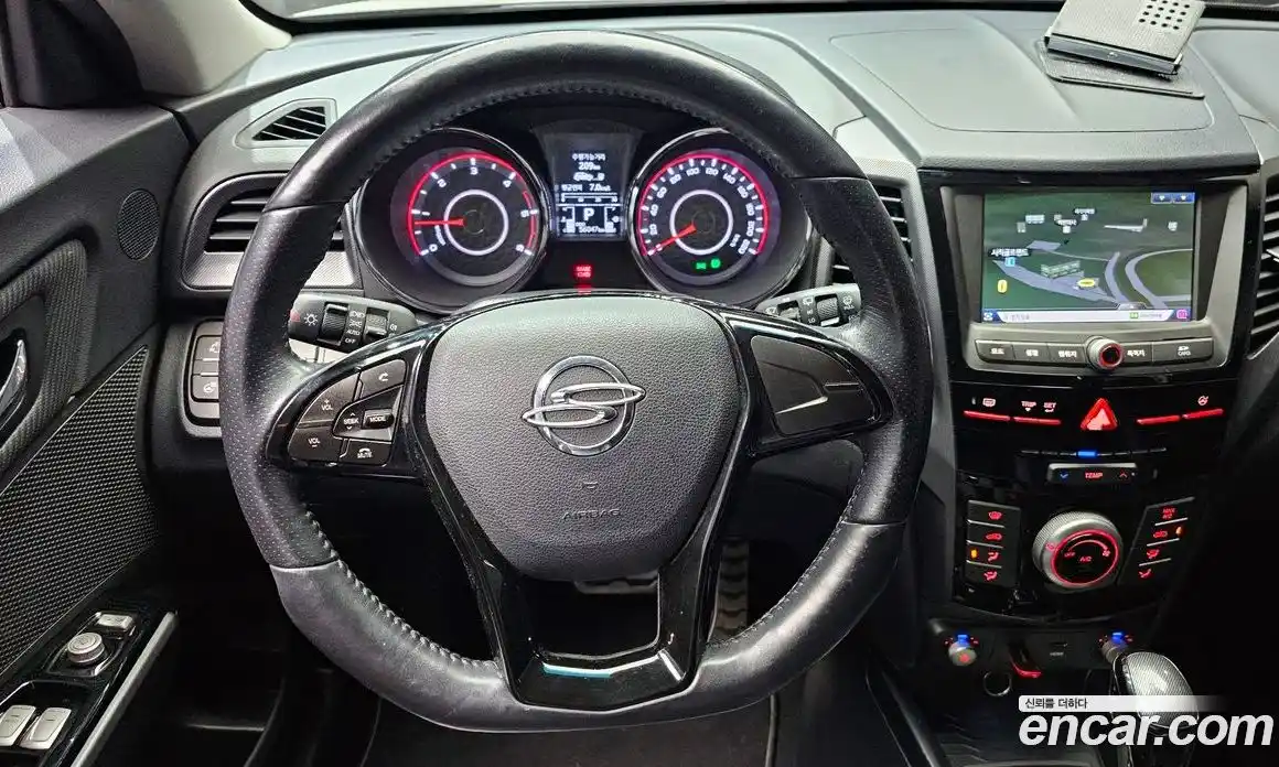 SsangYong TIBOLI 2017 1.6 Автомат в Москве № 717696, фото 13