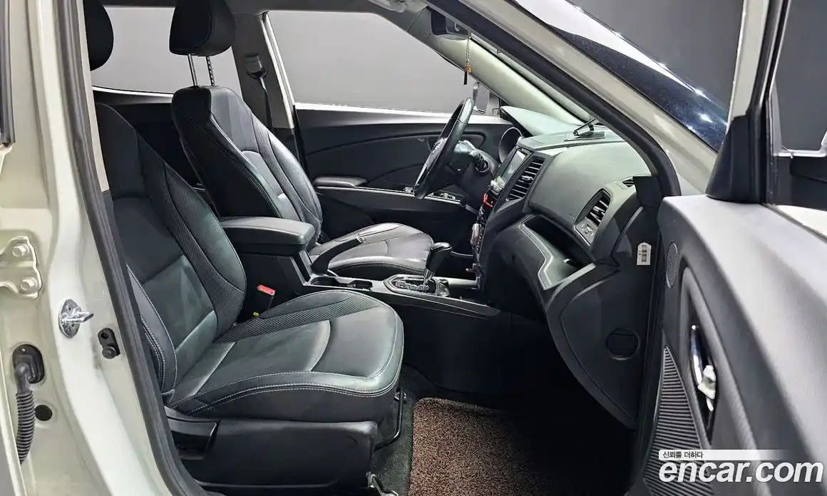 SsangYong TIBOLI 2017 1.6 Автомат в Москве № 717696, фото 10