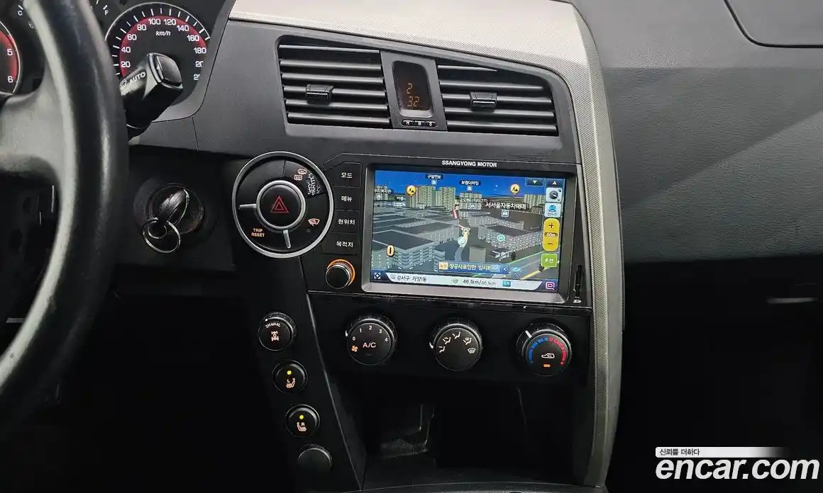 SsangYong Korando 2014 2.0 Автомат в Москве № 717789, фото 14