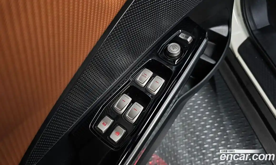 SsangYong TIBOLI 2019 1.6 Автомат в Москве № 717849, фото 13