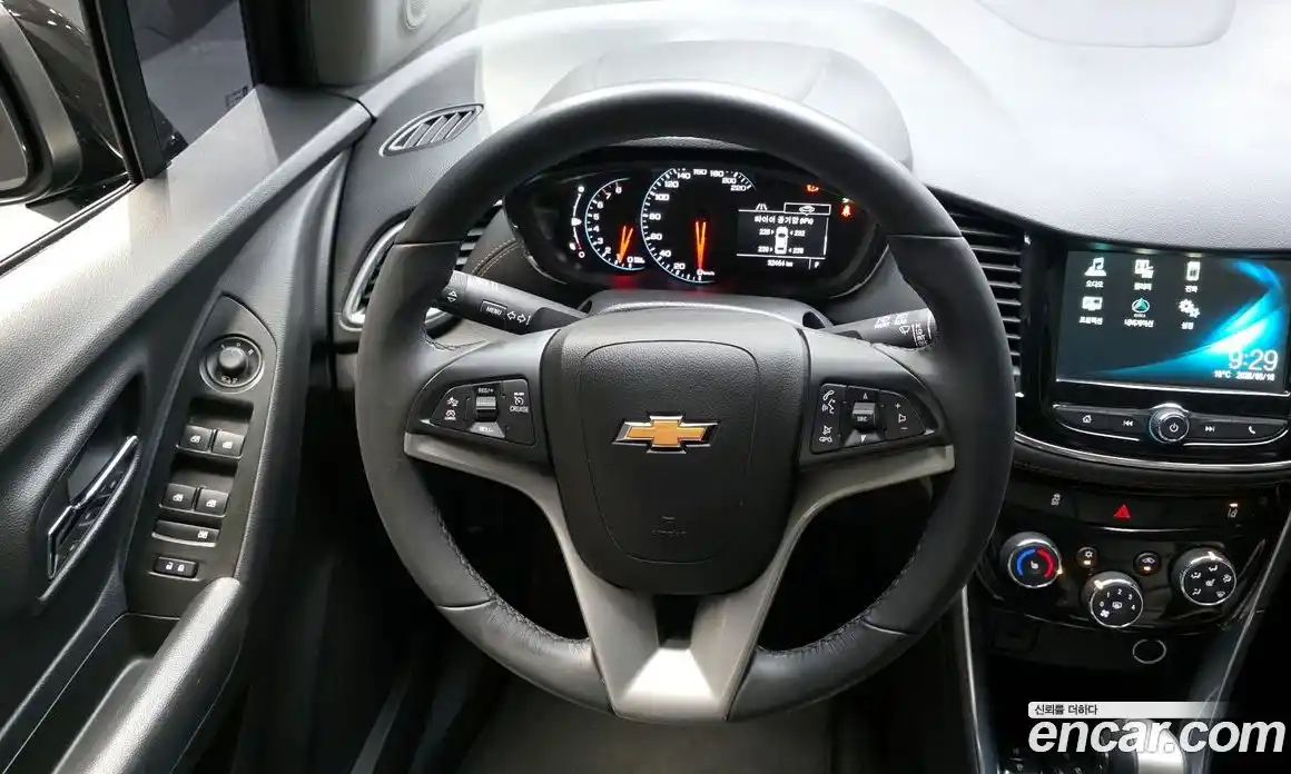 Chevrolet Trax 2018 1.4 Автомат в Москве № 717902, фото 13