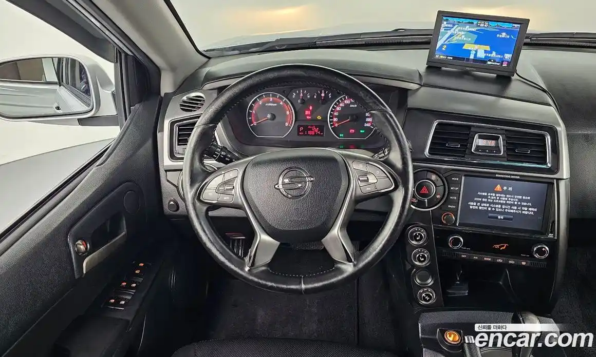 SsangYong Korando 2016 2.2 Автомат в Москве № 718241, фото 13