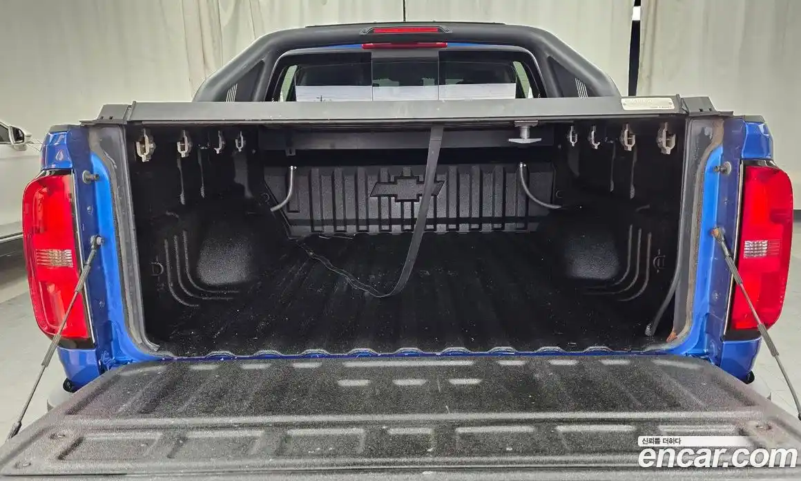 Chevrolet Colorado 2020 3.6 Автомат в Москве № 719330, фото 20