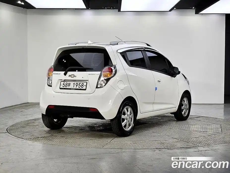 Chevrolet Spark 2012 1.0 Автомат в Москве № 719394, фото 4