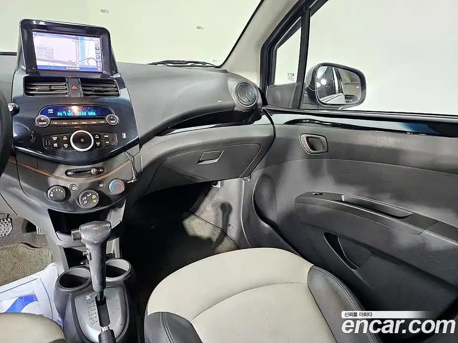 Chevrolet Spark 2012 1.0 Автомат в Москве № 719394, фото 10