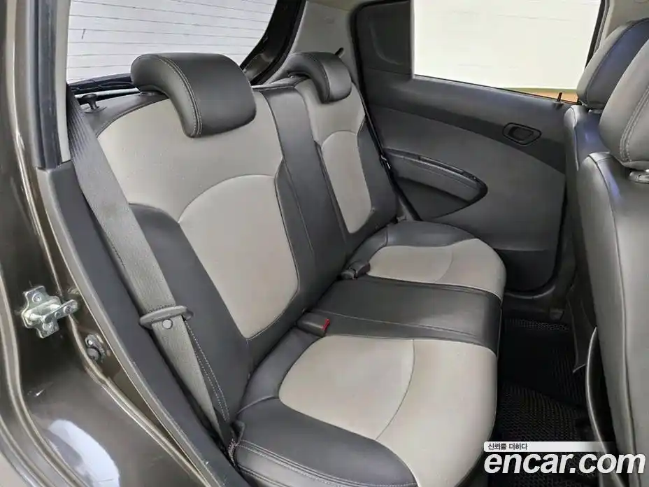 Chevrolet Spark 2012 1.0 Автомат в Москве № 719486, фото 16