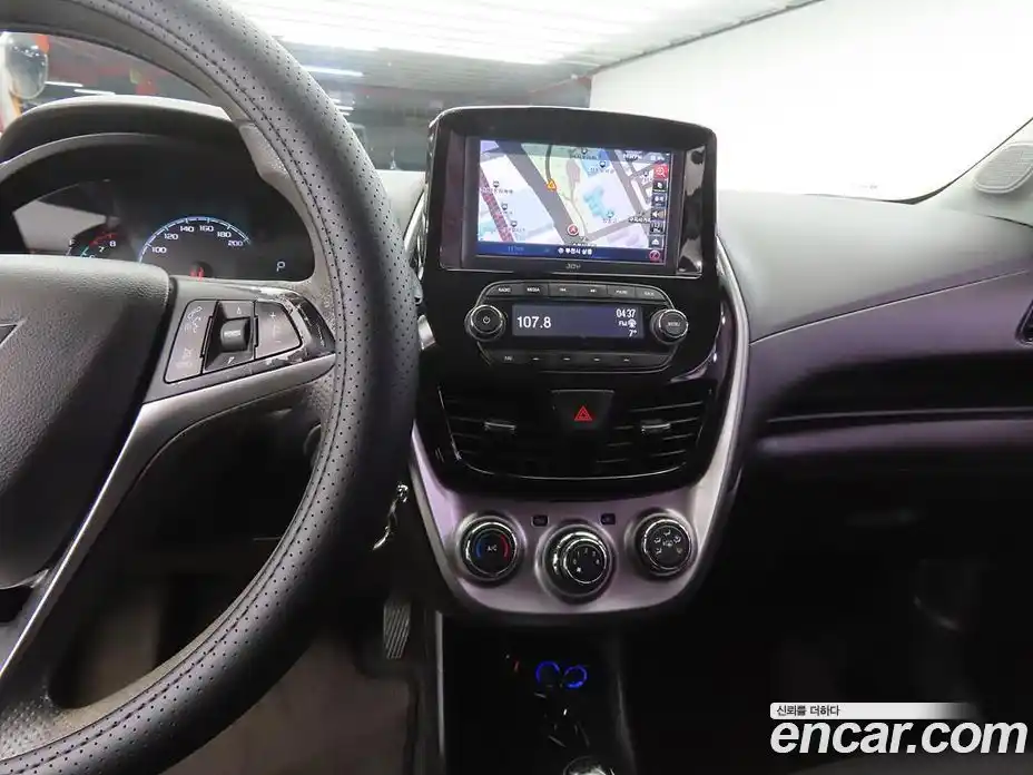 Chevrolet Spark 2015 1.0 Автомат в Москве № 719491, фото 10