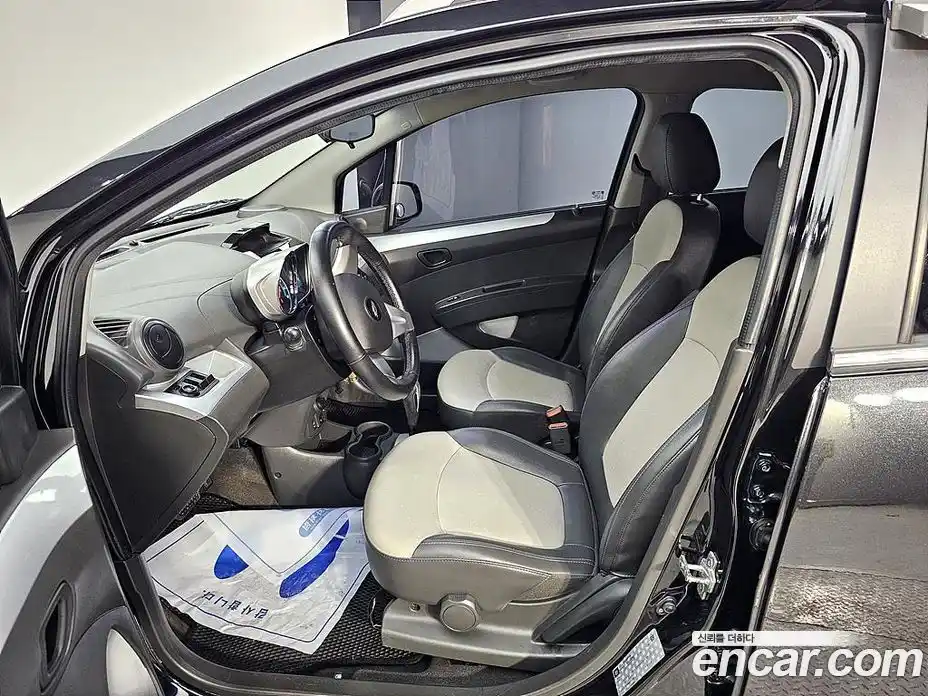 Chevrolet Spark 2014 1.0 Автомат в Москве № 719565, фото 8