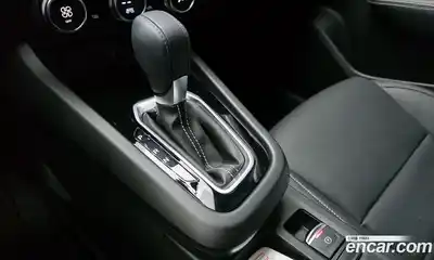 Renault XM3 2023 1.6 Автомат в Москве № 719730, миниатюра 9