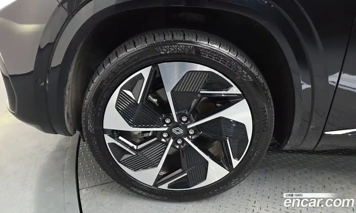 Renault Grand Koleos 2024 1.5 Автомат в Москве № 719763, фото 4