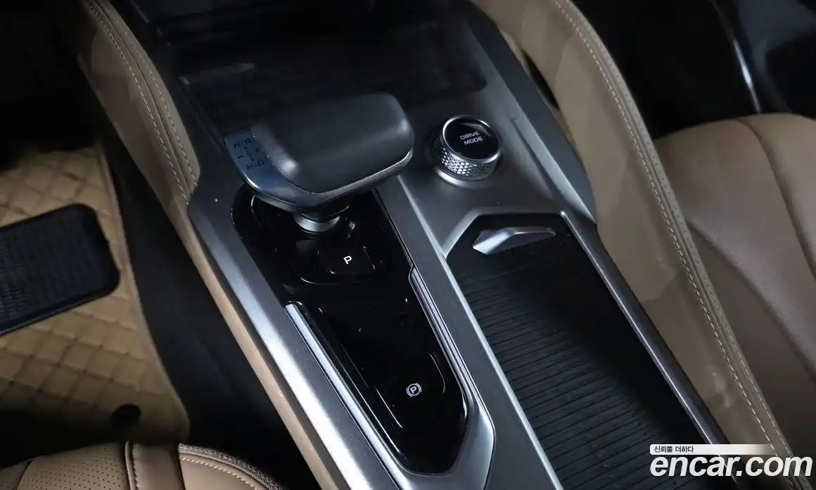 Renault Grand Koleos 2024 1.5 Автомат в Москве № 719763, фото 8