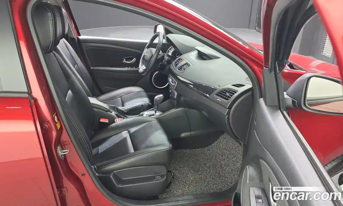 Renault SM3 2015 1.6 Автомат в Москве № 719995, фото 20