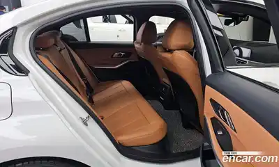 BMW 3-Series 2022 2.0 гидро в Москве № 720340, миниатюра 12