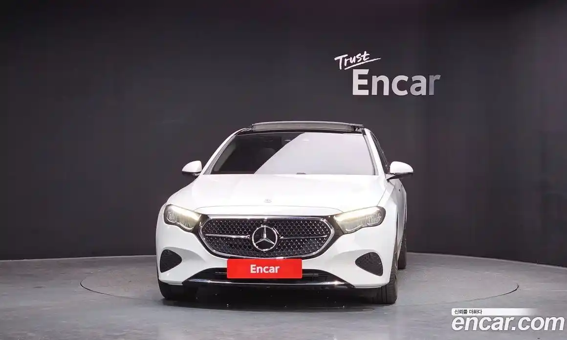 Mercedes-Benz E-Class 2025 2.0 Автомат в Москве № 721656, фото 3