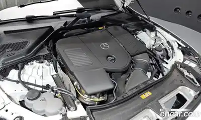 Mercedes-Benz E-Class 2025 2.0 Автомат в Москве № 721656, миниатюра 6