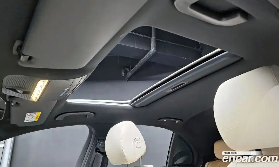 Mercedes-Benz E-Class 2023 2.0 Автомат в Москве № 721702, фото 18