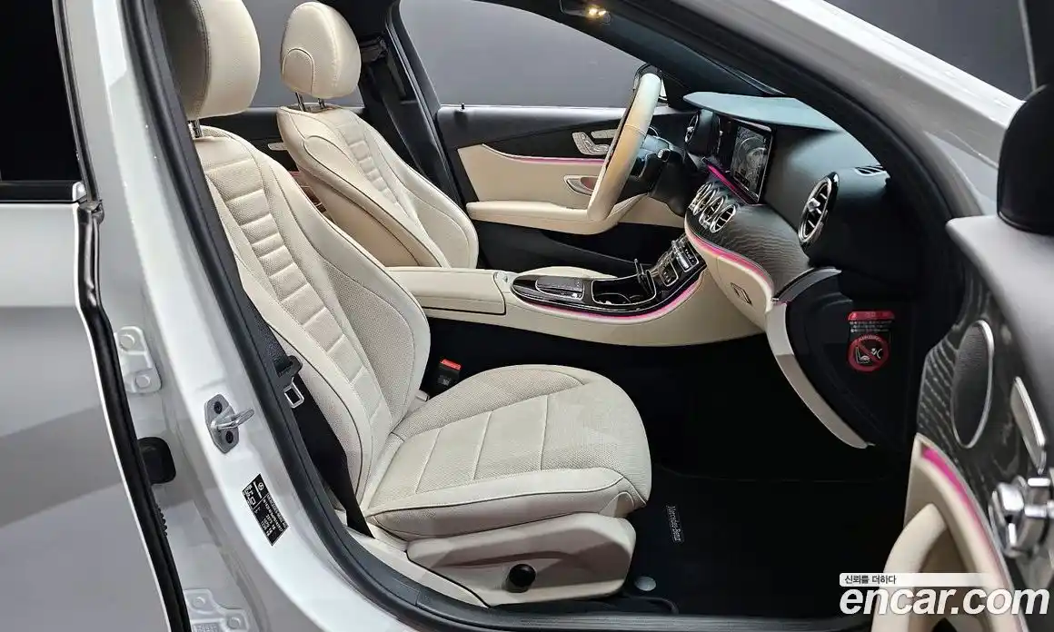 Mercedes-Benz E-Class 2023 2.0 Автомат в Москве № 721702, фото 10