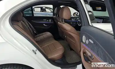Mercedes-Benz E-Class 2023 2.0 Автомат в Москве № 722679, миниатюра 12