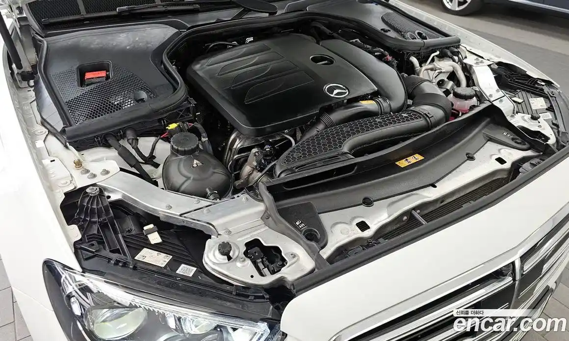 Mercedes-Benz E-Class 2023 2.0 Автомат в Москве № 722679, фото 6