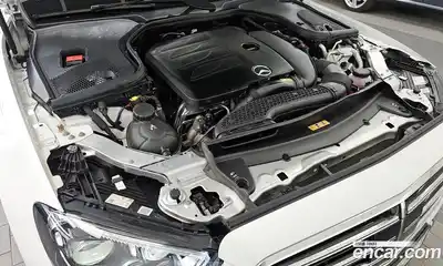 Mercedes-Benz E-Class 2023 2.0 Автомат в Москве № 722679, миниатюра 6