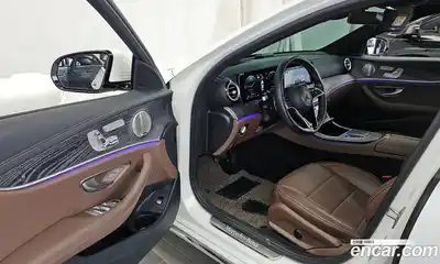 Mercedes-Benz E-Class 2023 2.0 Автомат в Москве № 722679, миниатюра 10