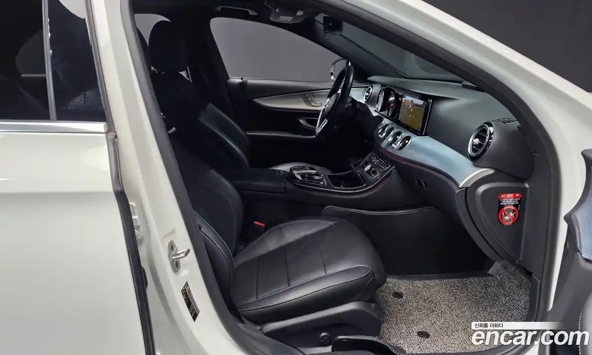 Mercedes-Benz E-Class 2020 2.0 Автомат в Москве № 722731, фото 11