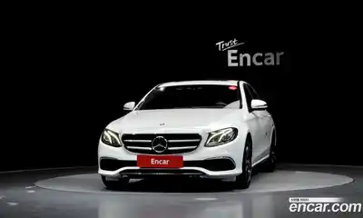 Mercedes-Benz E-Class 2020 2.0 Автомат в Москве № 722731, миниатюра 3