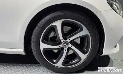 Mercedes-Benz E-Class 2020 2.0 Автомат в Москве № 722731, миниатюра 5