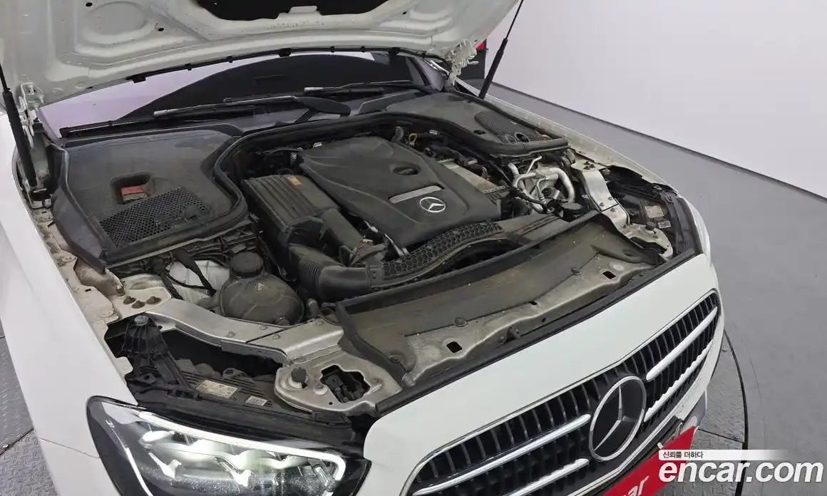 Mercedes-Benz E-Class 2021 2.0 Автомат в Москве № 722792, фото 6