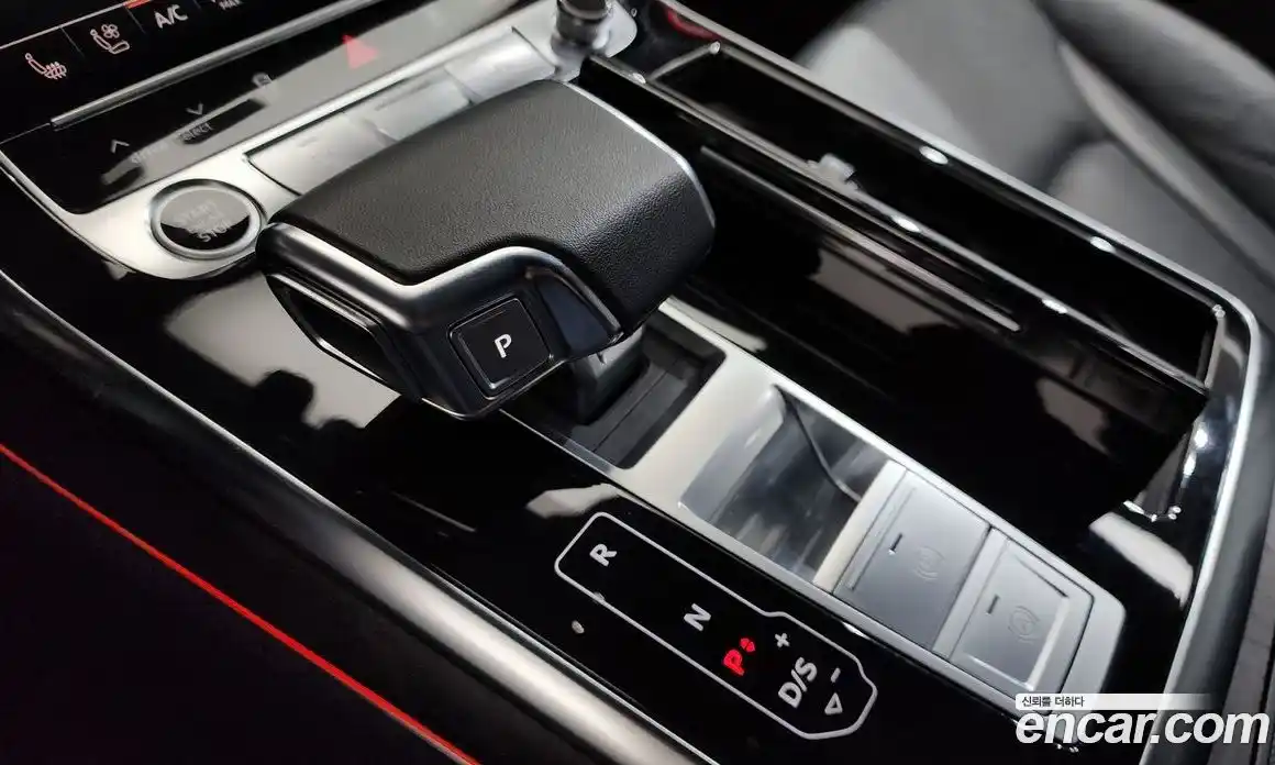 Audi Q8 2023 3.0 Автомат в Москве № 723279, фото 9