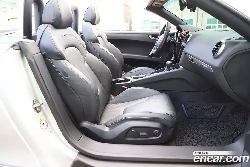 Audi TT 2011 2.0 Автомат в Москве № 723817, фото 11