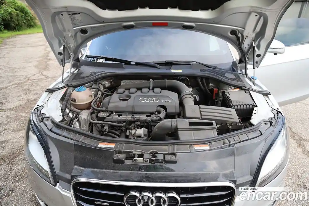 Audi TT 2011 2.0 Автомат в Москве № 723817, фото 17
