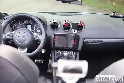 Audi TT 2011 2.0 Автомат в Москве № 723817, миниатюра 6